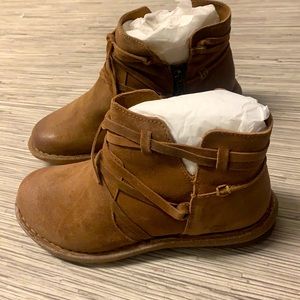 Born Genuine Leather Boho Lace-up Booties 6